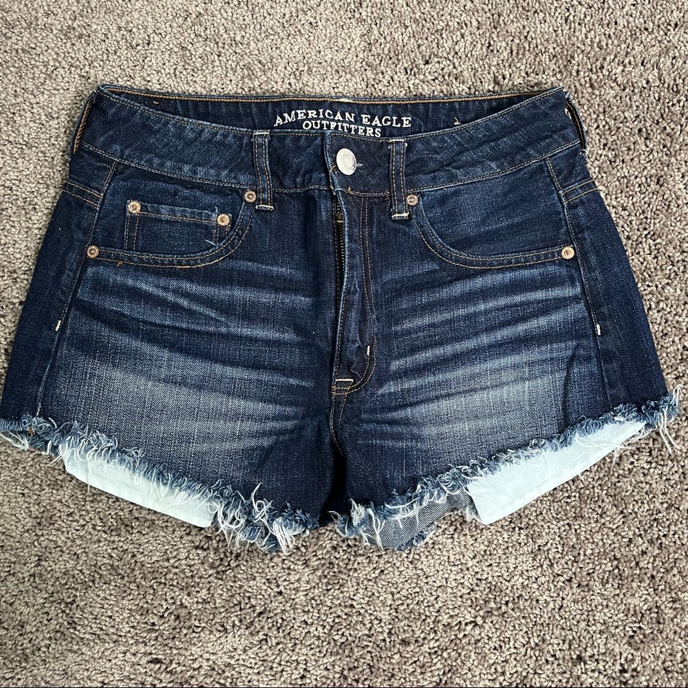LIKE NEW American Eagle Outfitters Hi-Rise Festival Distressed Jean/Denim Shorts